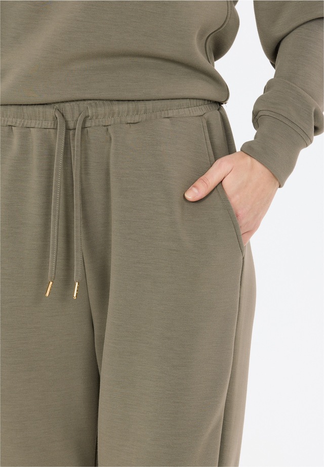 ATHLECIA Sweathose »Jacey« aus weichem Modalmix