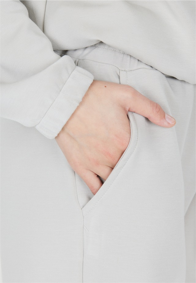 ATHLECIA Sweathose »Jacey« aus weichem Modalmix
