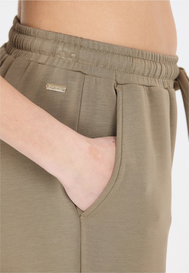 ATHLECIA Sweathose »Jacey« aus weichem Modalmix