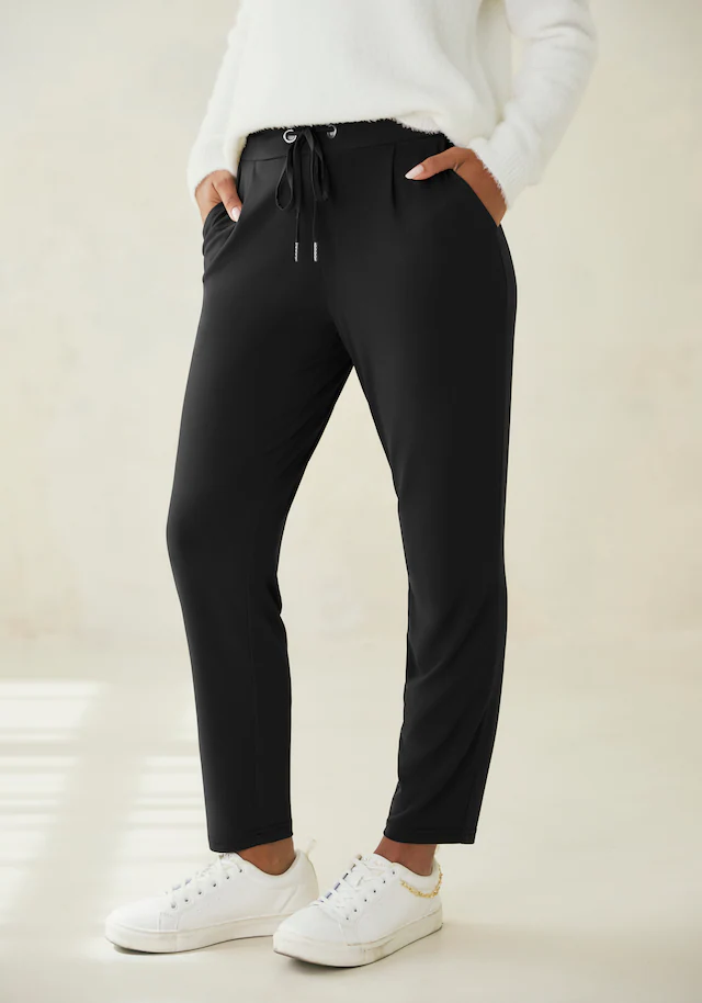 LASCANA Schlupfhose »in bequemer Passform und bügelfreiem Material« aus glatter Jerseyqualität, leichte Sommerhose mit Taschen, bügelfrei