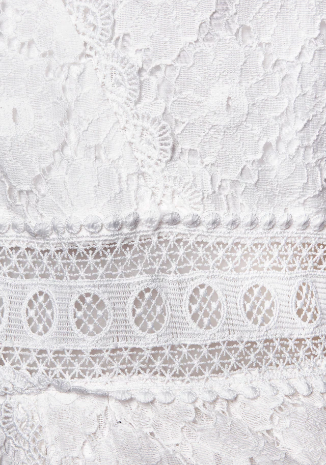 Vivance Spitzenkleid »mit eingenähter Shorts« Festival, Sommerkleid, Strandmode, Partykleid