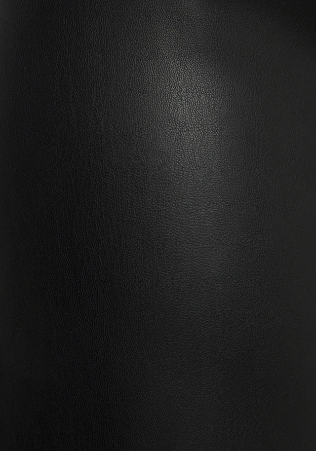 LASCANA Lederimitathose in gerader Form, Kunstleder, festlich, modern