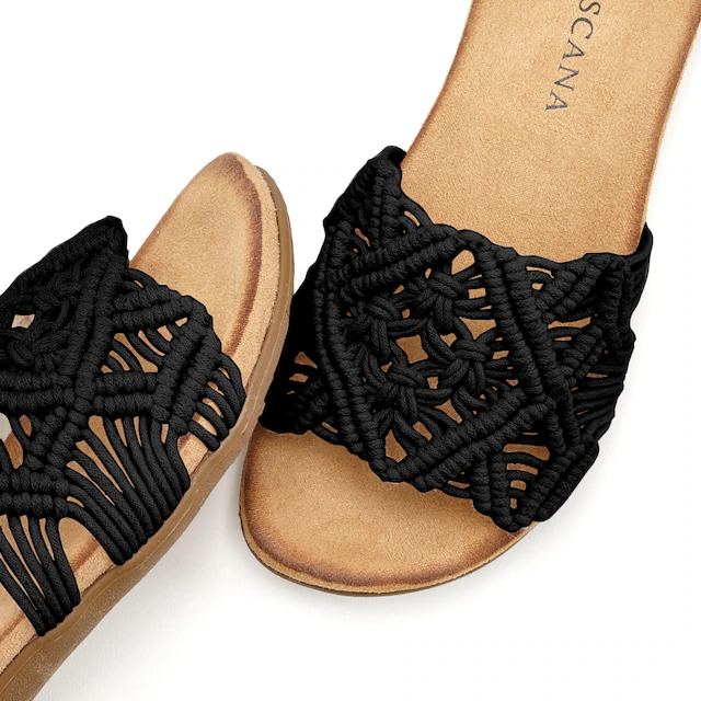 LASCANA Pantolette »Sommerschuh, offener Schuh, Mule, Sandale,« mit modischem Häkelmuster VEGAN