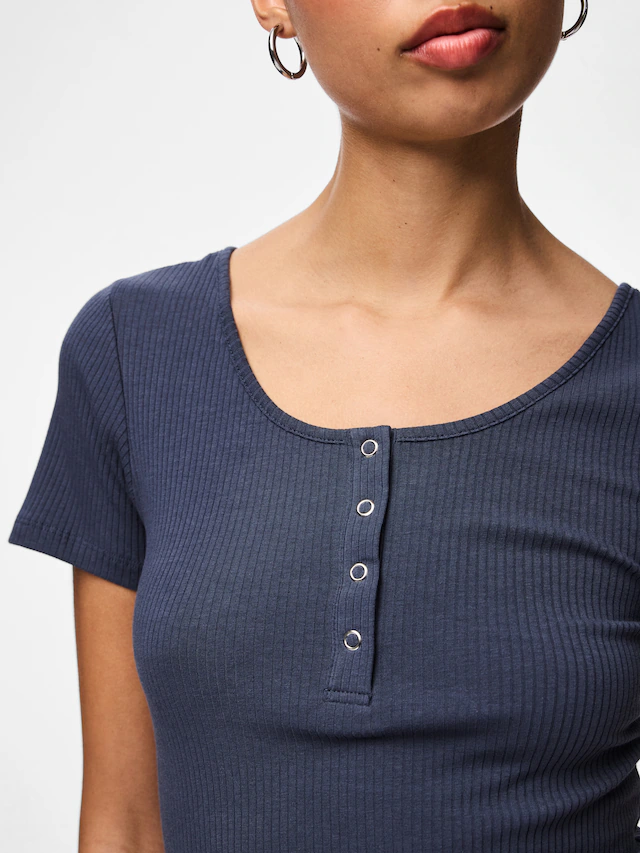 pieces Kurzarmshirt »PCKITTE SS TOP NOOS BC« Baumwollmischung, slim fit