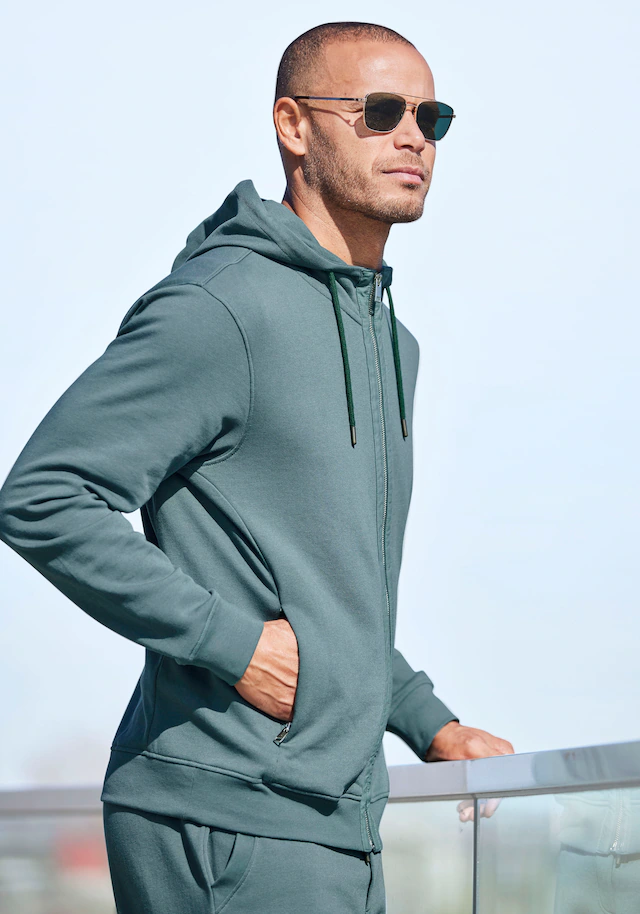 AUTHENTIC LE JOGGER Kapuzensweatjacke Sweatjacke mit Eingrifftaschen aus Baumwoll-Mix