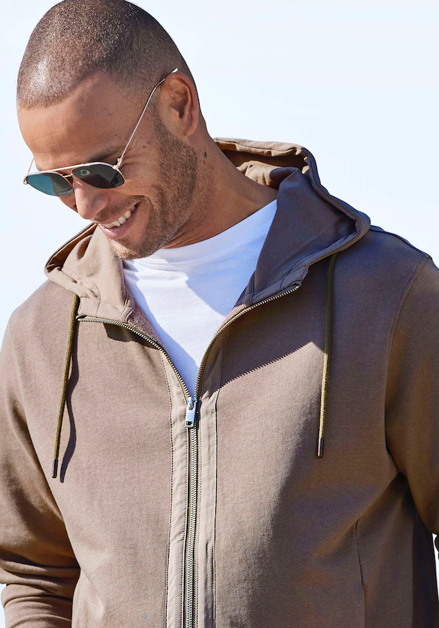 AUTHENTIC LE JOGGER Kapuzensweatjacke Sweatjacke mit Eingrifftaschen aus Baumwoll-Mix