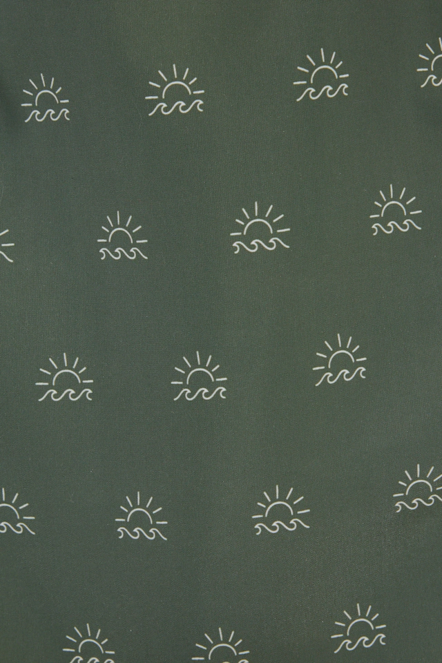 s.Oliver Badeshorts mit modischem Alloverprint