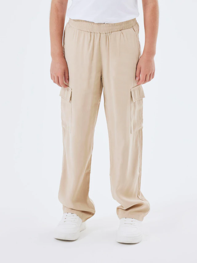 Name It Cargohose »NKFBELLA ST TWI CARGO 8262-BU NOOS« mit elastischem Bund zum einfachen Reinschlüpfen