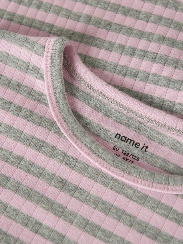 Name It Langarmshirt »NKFSURAJA XSL LS TOP NOOS« toller Ringel-Look in gerippter Qualität