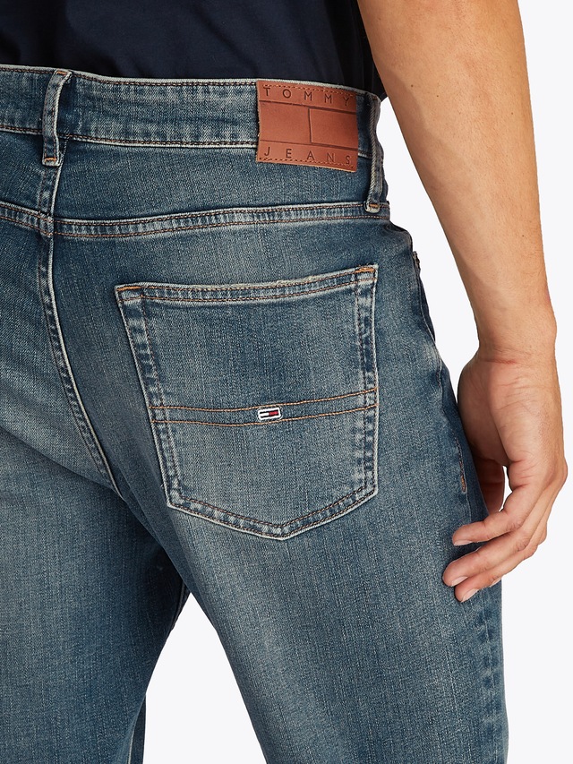 Tommy Jeans Slim-fit-Jeans »Ryan Regular Slim Straight« Slim‑Straight‑Jeans aus hochwertigem Denim regulärer Leibhöhe