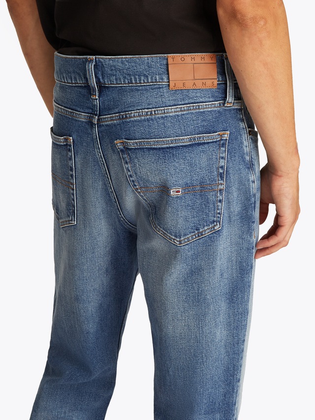 Tommy Jeans Slim-fit-Jeans »Ryan Regular Slim Straight« Slim‑Straight‑Jeans aus hochwertigem Denim regulärer Leibhöhe