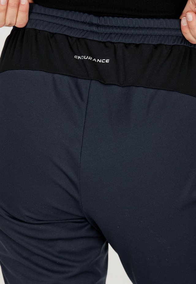 ENDURANCE Stoffhose »Lindahl« mit praktischen Reflektoren