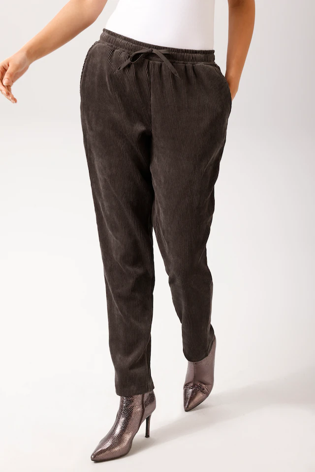 Aniston CASUAL Schlupfhose aus trendigem, elastischen Cord