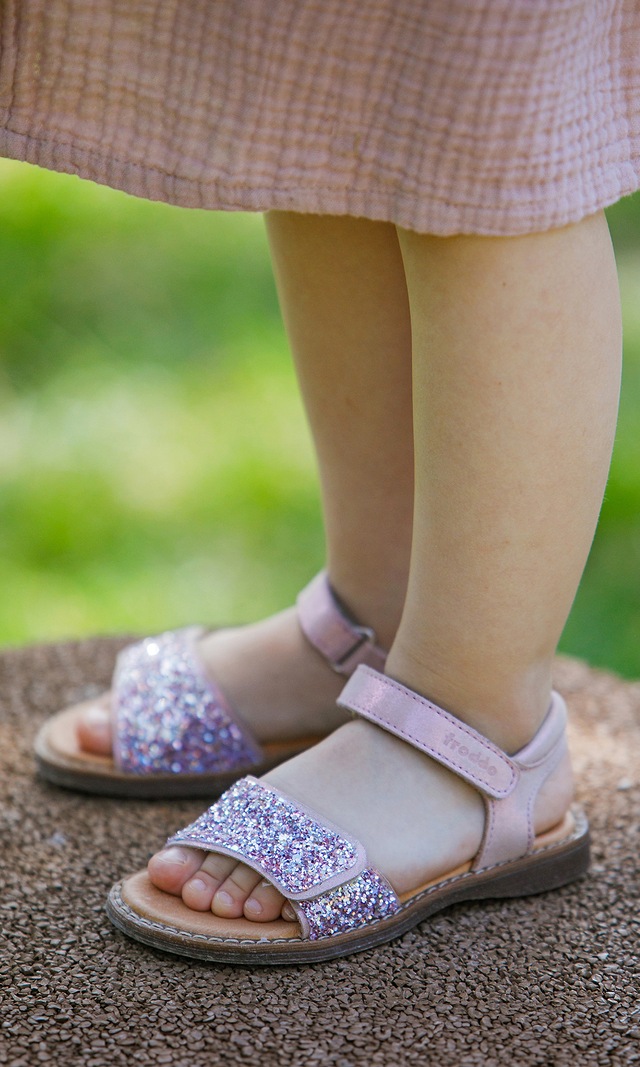 froddo® Sandale »Lore Sparkle« Sommerschuh, Klettschuh, Sandalette, mit zwei Klettverschlüsse