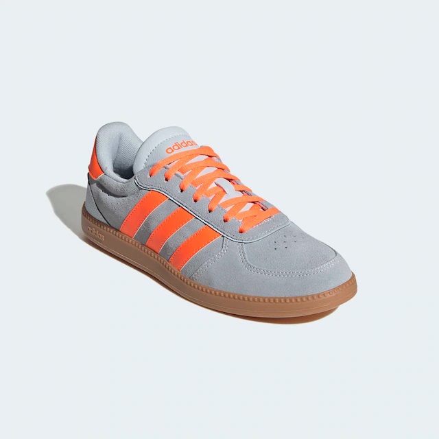 adidas Sportswear Sneaker »BREAKNET SLEEK« inspiriert vom Design des adidas handball spezial