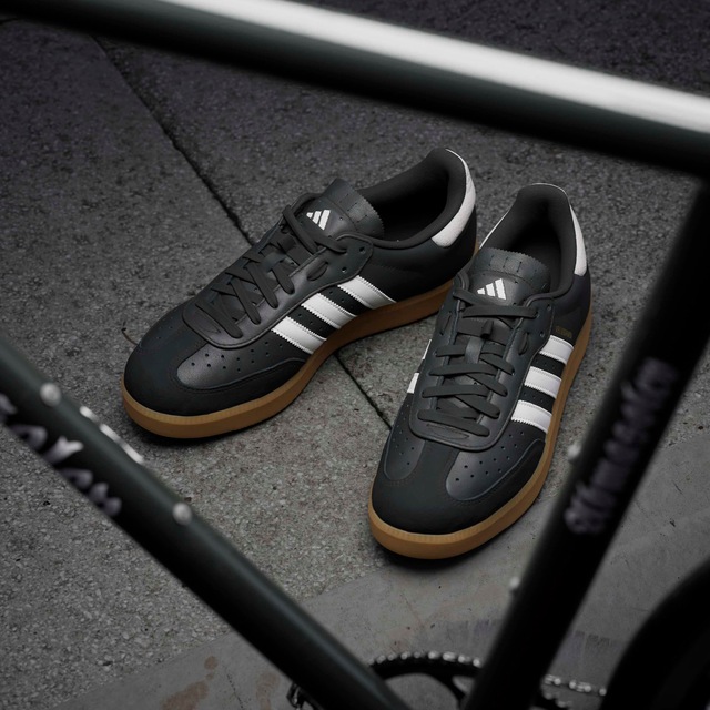 adidas Performance »VELOSAMBA LEATHER«