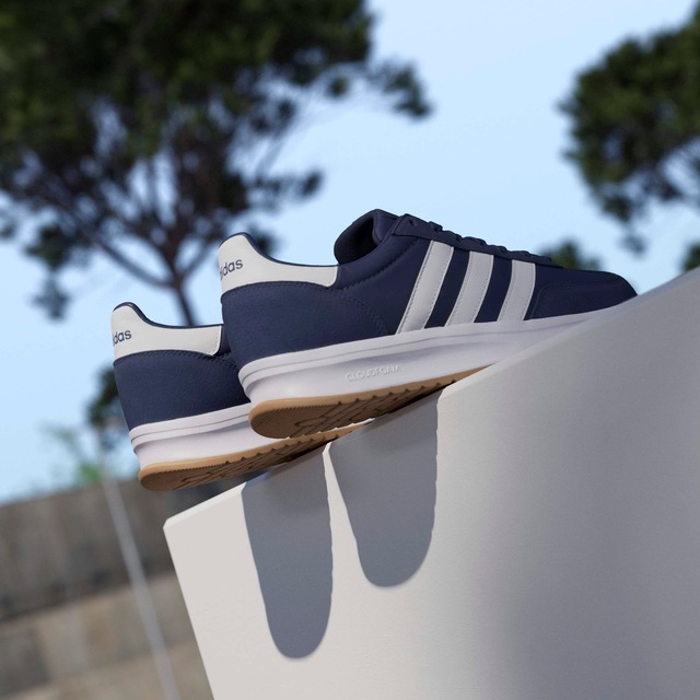 adidas Sportswear Sneaker »RUN 70S 2.0« inspiriert vom Design des adidas SL72