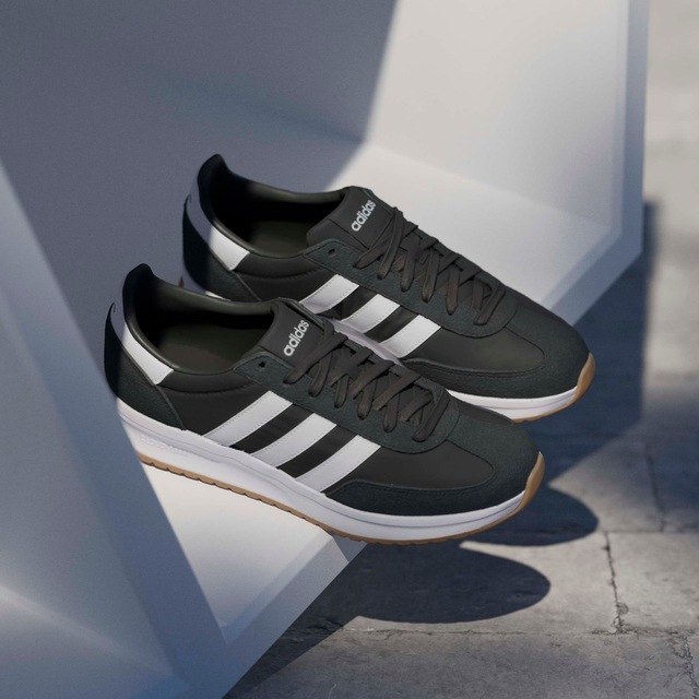 adidas Sportswear Sneaker »RUN 70S 2.0« inspiriert vom Design des adidas SL72