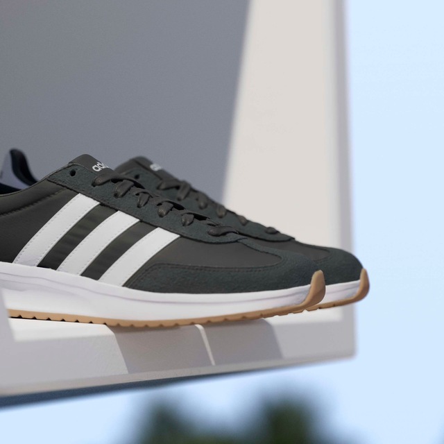 adidas Sportswear Sneaker »RUN 70S 2.0« inspiriert vom Design des adidas SL72
