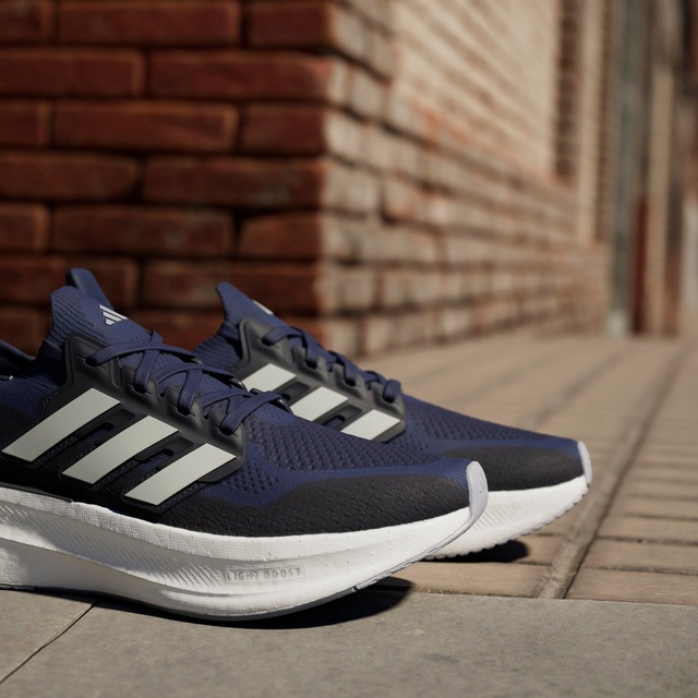 adidas Performance Laufschuh »ULTRABOOST 5« mit BOOST™-Technologie für mehr Reaktivität und Komfort