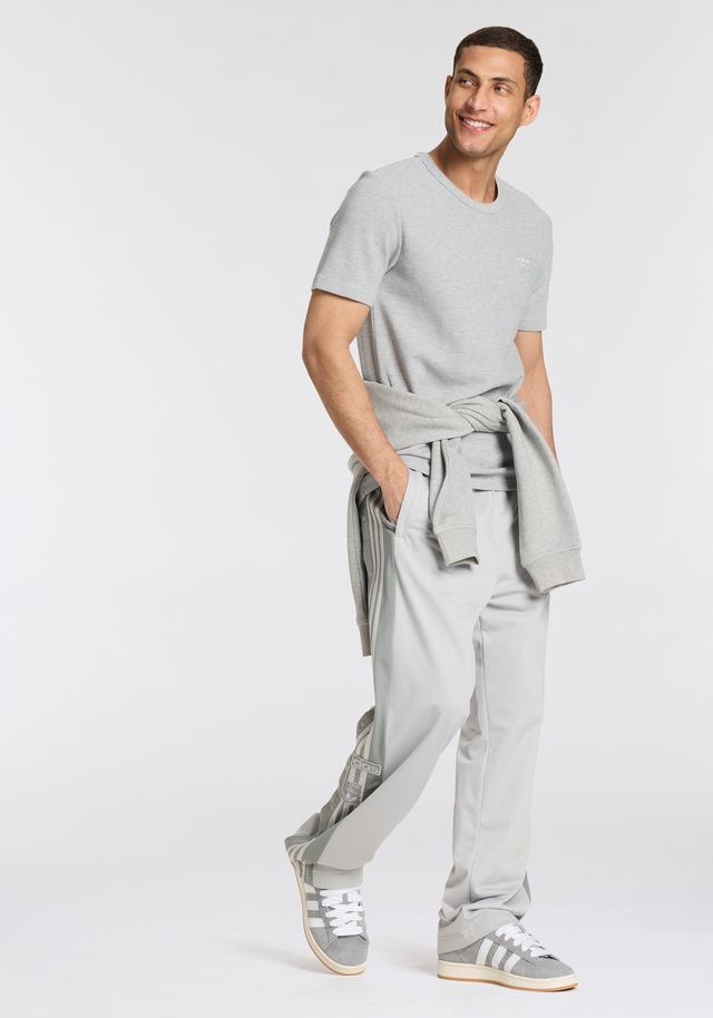 adidas Originals T-Shirt »TREFOIL ESSENTIALS WAFFLE« sportlicher Stil, reguläre Passform, für Laufen, mit Waffelstruktur