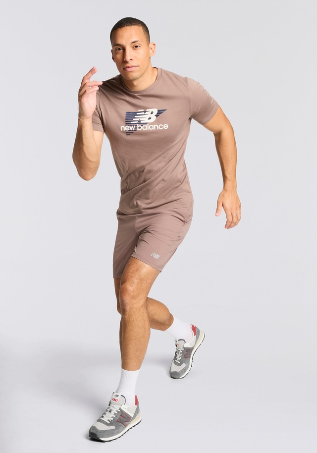 New Balance Laufshorts »SPORT ESSENTIAL SHORT 7« mit atmungsaktivem Innenslip