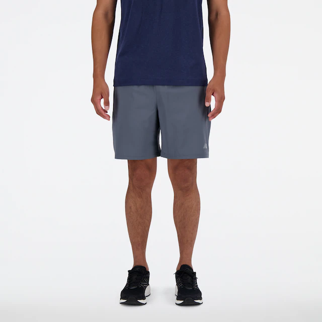 New Balance Laufshorts »SPORT ESSENTIAL SHORT 7« mit atmungsaktivem Innenslip