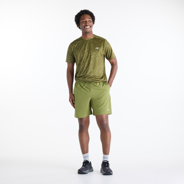 New Balance Laufshorts »SPORT ESSENTIAL SHORT 7« mit atmungsaktivem Innenslip