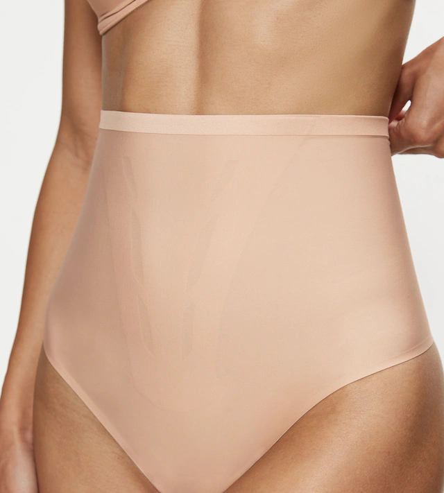 Triumph Shapingstring »Shape Smart« formend, leicht, nahtlos, elastisch, mit Power-Mesh-Zonen