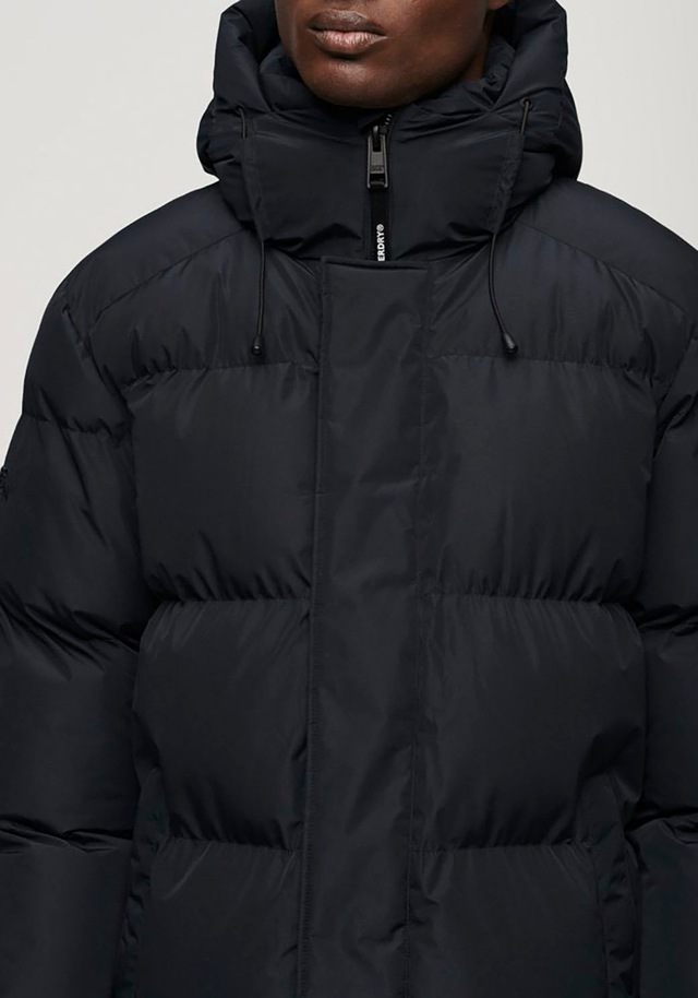Superdry Steppjacke »HOODED SPORTS PUFFER MID JKT« mit Kapuze Kunstfaser, relaxed fit