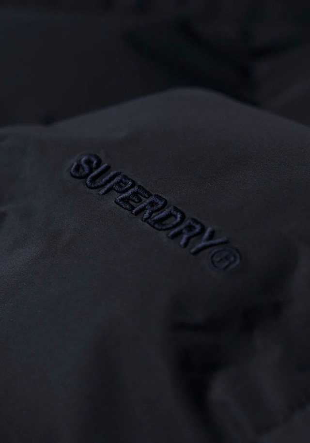 Superdry Steppjacke »HOODED SPORTS PUFFER MID JKT« mit Kapuze Kunstfaser, relaxed fit