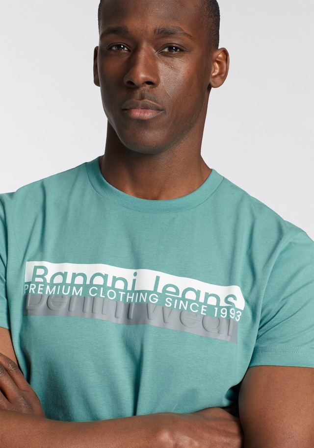 Bruno Banani T-Shirt mit modischem Frontprint