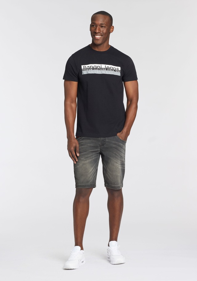 Bruno Banani T-Shirt mit modischem Frontprint