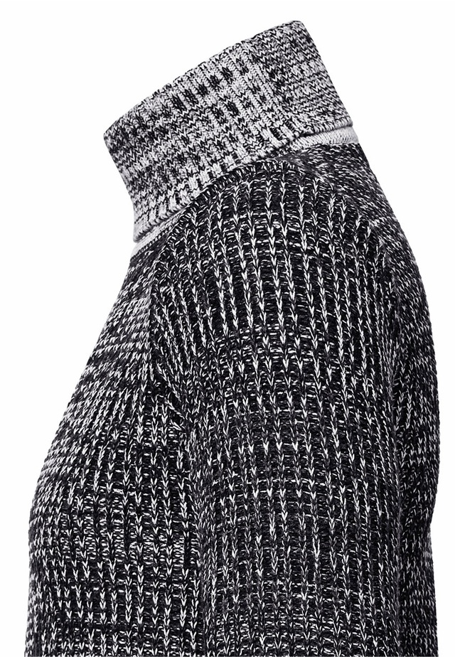 Rusty Neal Rollkragenpullover im angesagten Strickdesign