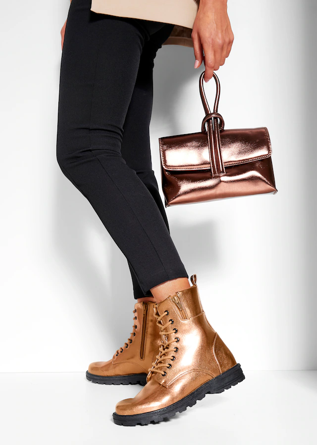 LASCANA Stiefelette »Herbststiefelette, Boots, Stiefel,« im angesagten Metallic-Look VEGAN