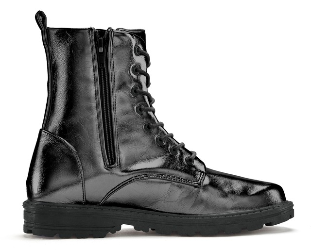 LASCANA Stiefelette »Herbststiefelette, Boots, Stiefel,« im angesagten Metallic-Look VEGAN