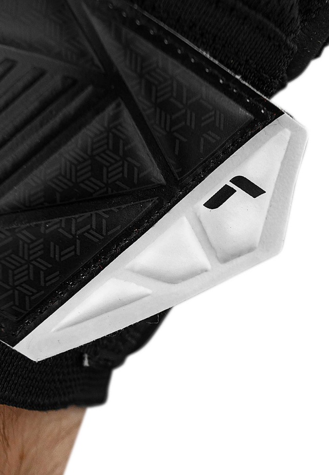 Reusch Torwarthandschuhe »Attrakt Infinity NC Junior« mit Negative Cut