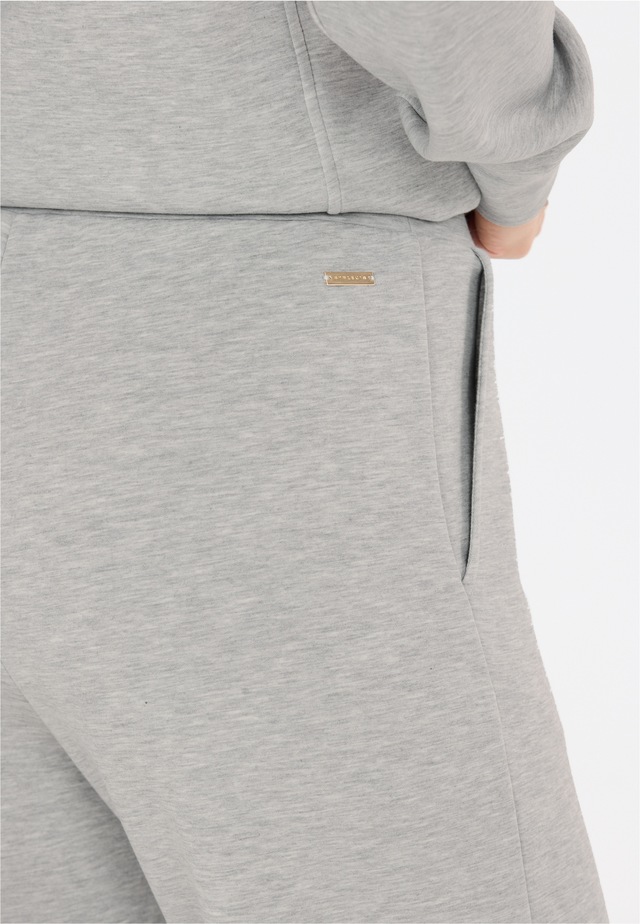ATHLECIA Sporthose »Jacey« mit komfortabler Passform