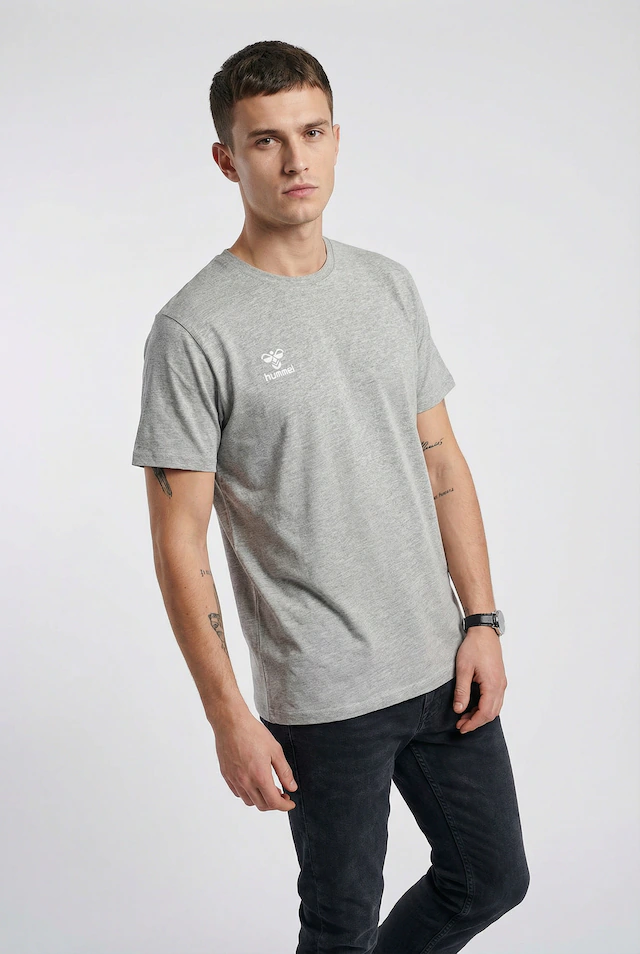 hummel T-Shirt »hmlGO 2.0 T-SHIRT S/S« mit Rundhalsausschnitt, aus Stretch-Jersey, gerader Abschluss