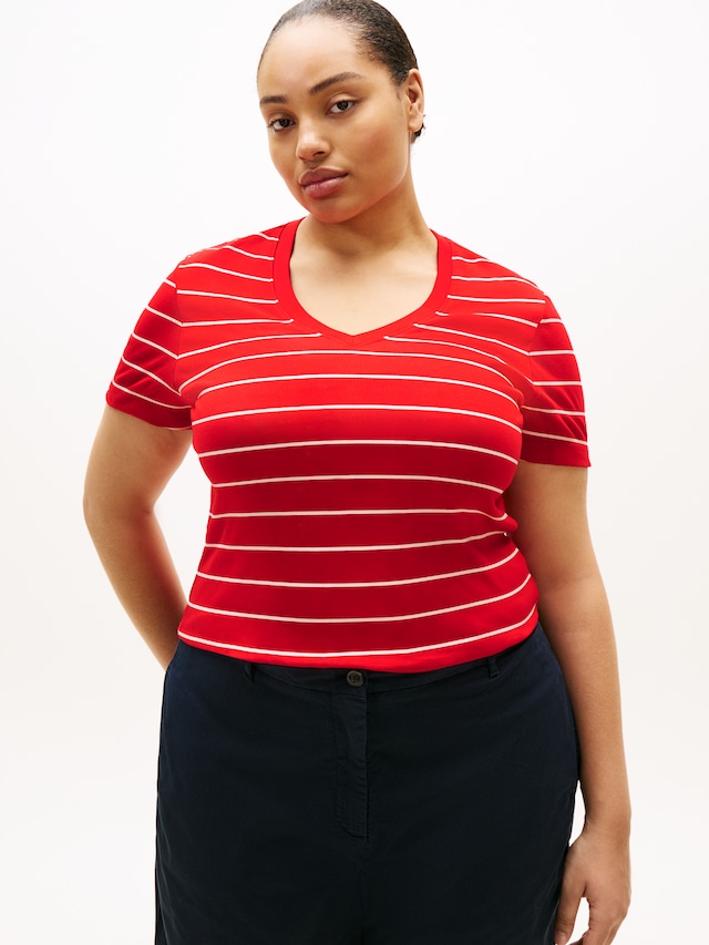 Tommy Hilfiger Curve V-Shirt »CRV SLIM CODY V-NK SS« in großen Größen, Baumwoll-Qualität