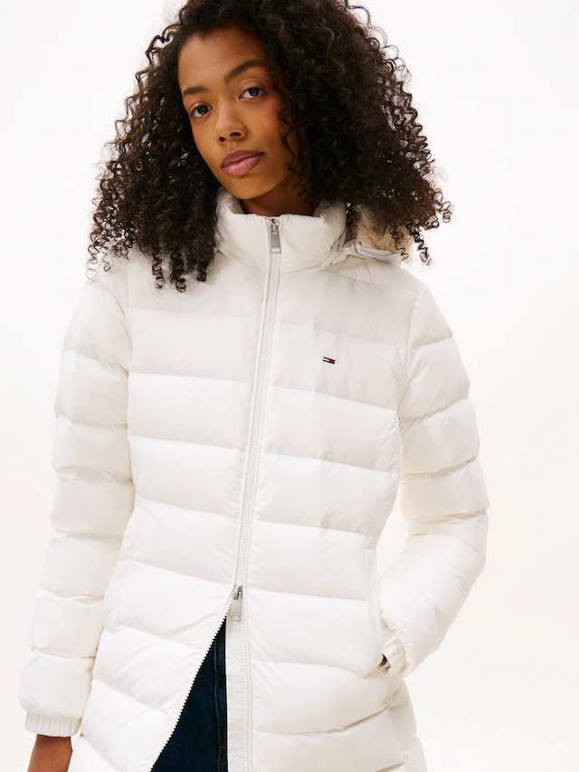 Tommy Jeans Steppmantel »TJW ESSENTIAL HOODED DOWN COAT« mit Fellimitat, Logostickerei