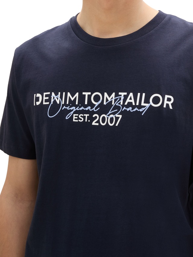 TOM TAILOR Denim Rundhalsshirt mit verschiedenen Logo Prints