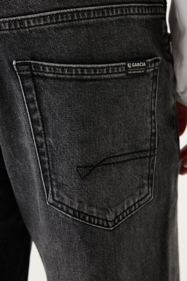 Garcia Straight-Jeans »Ilyano« Etwas niedrigere Leibhöhe