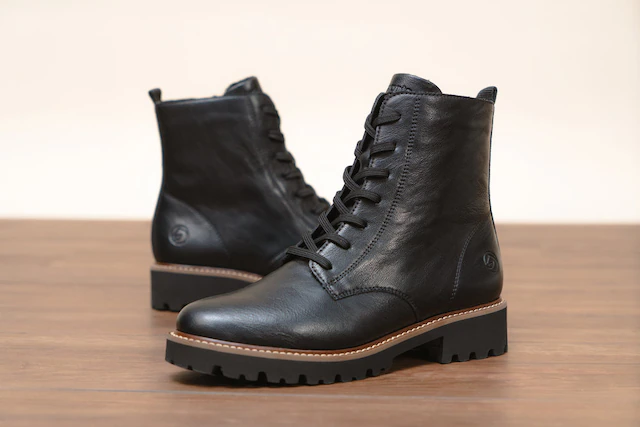 Remonte Schnürboots , Blockabsatz, Schnürstiefelette im Used Look