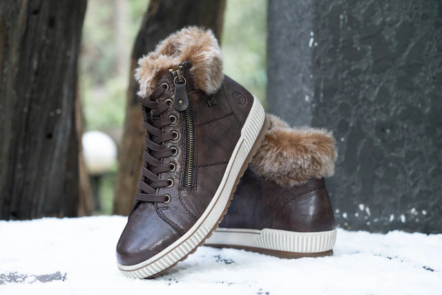 Remonte Winterboots , Plateau, Outdoorschuh Schnürboots mit wasserabweisender TEX-Membran