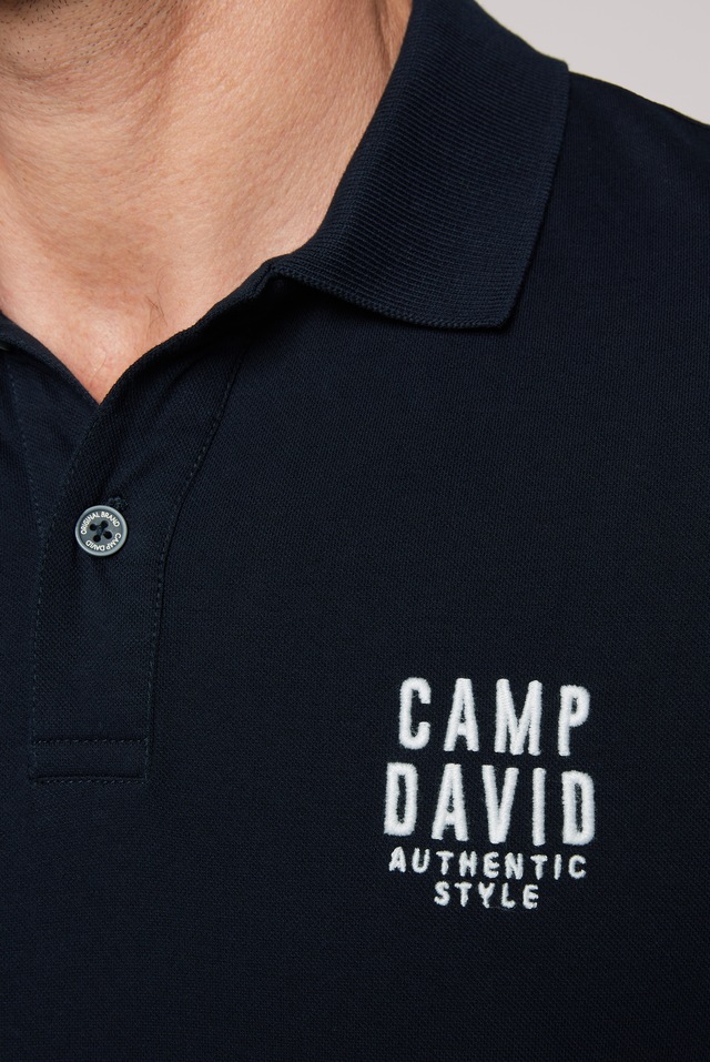 CAMP DAVID Poloshirt mit kleiner Logo-Stickerei auf Brusthöhe