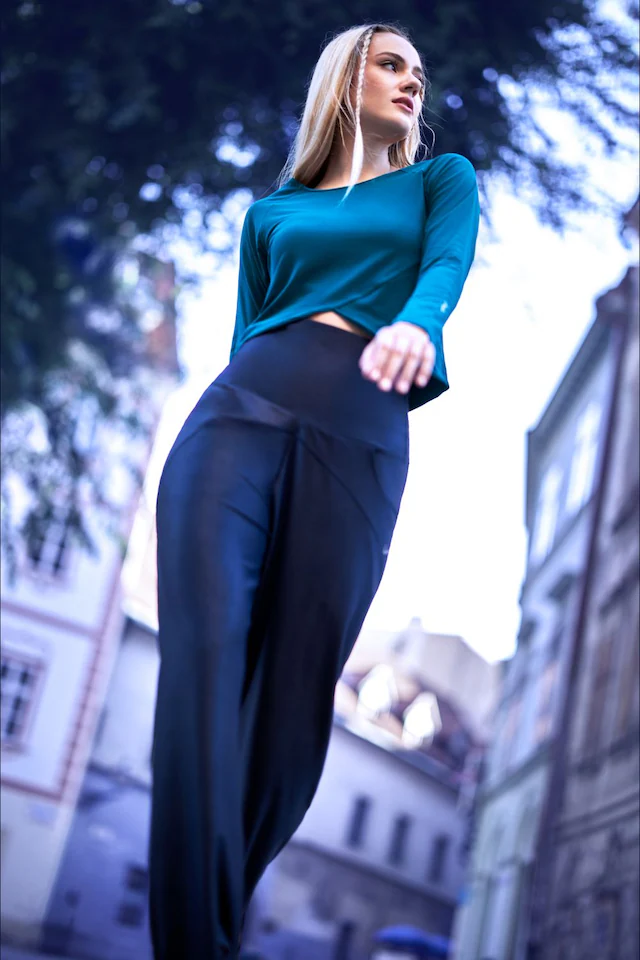 Winshape Langarmshirt »Cropped Functional Light and Soft« Overlap-Applikation
