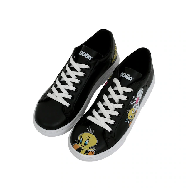 DOGO Sneaker »Ace Low-Top Sneaker Best Of Tweety And Sylvester Black Damen« Handgefertigt