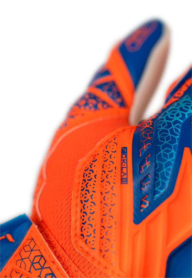 Reusch Torwarthandschuhe »Attrakt Starter Solid Junior« mit Negativ Cut
