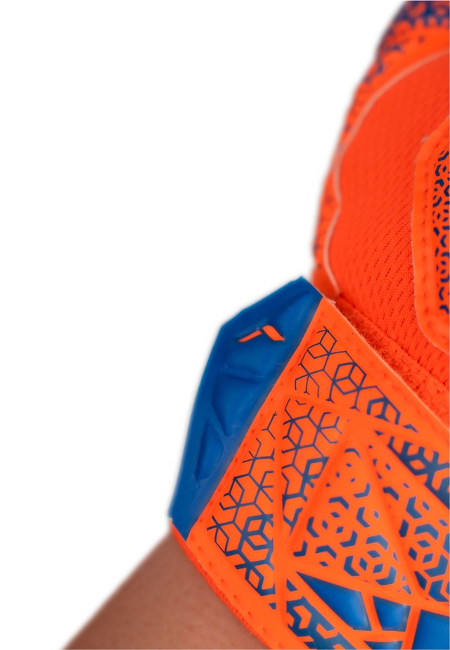 Reusch Torwarthandschuhe »Attrakt Starter Solid Junior« mit Negativ Cut